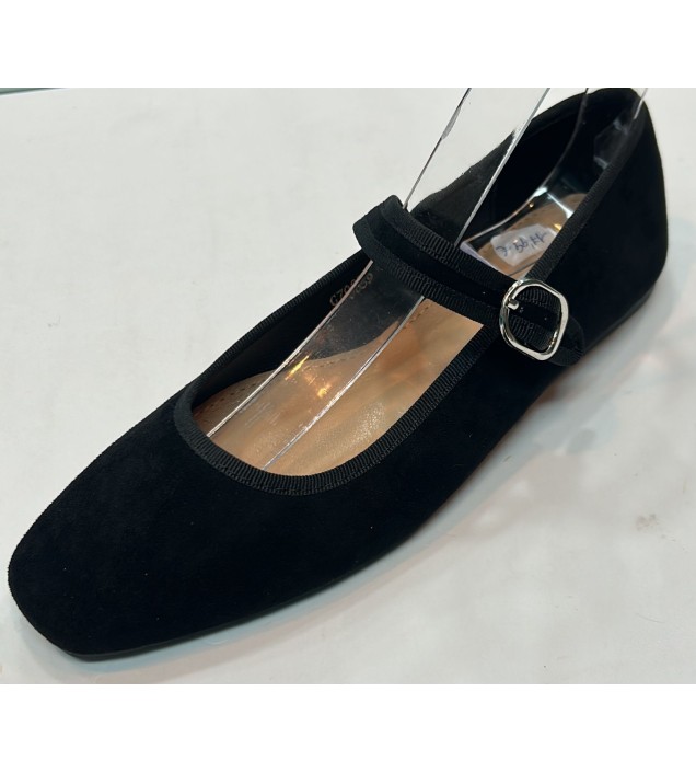 MERCEDITAS BEIGE Y NEGRO