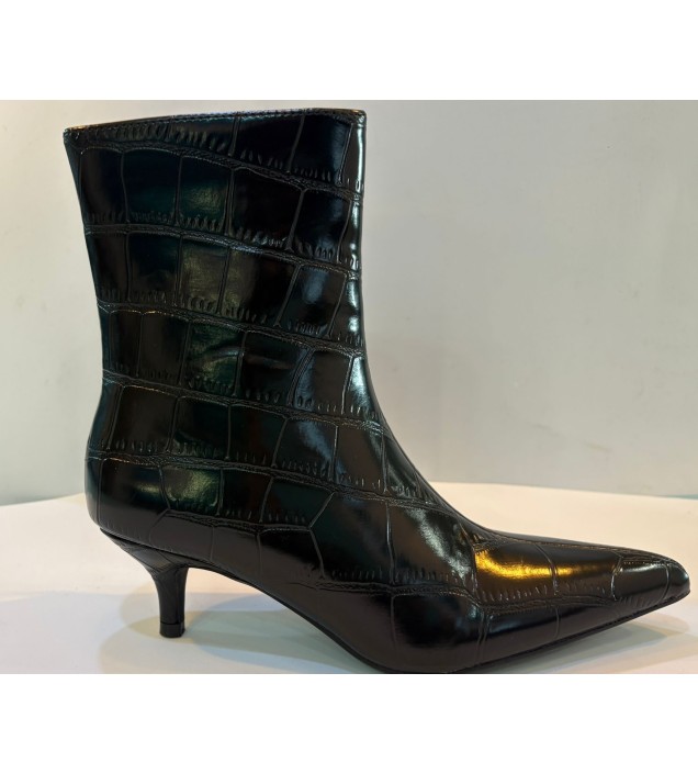 BOTIN NEGRO PICO