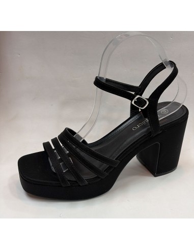 SANDALIA-DE-TACÓN-ANCHO-Y-PLATAFORMA