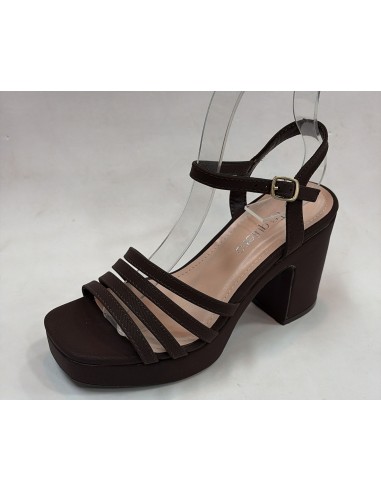 SANDALIA-DE-TACÓN-ANCHO-Y-PLATAFORMA