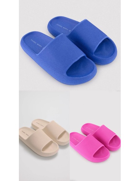 CHANCLAS YSABEL MORA