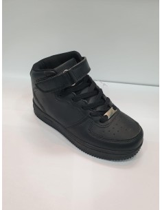 BOTIN DEPORTIVO BLANCO Y NEGRO