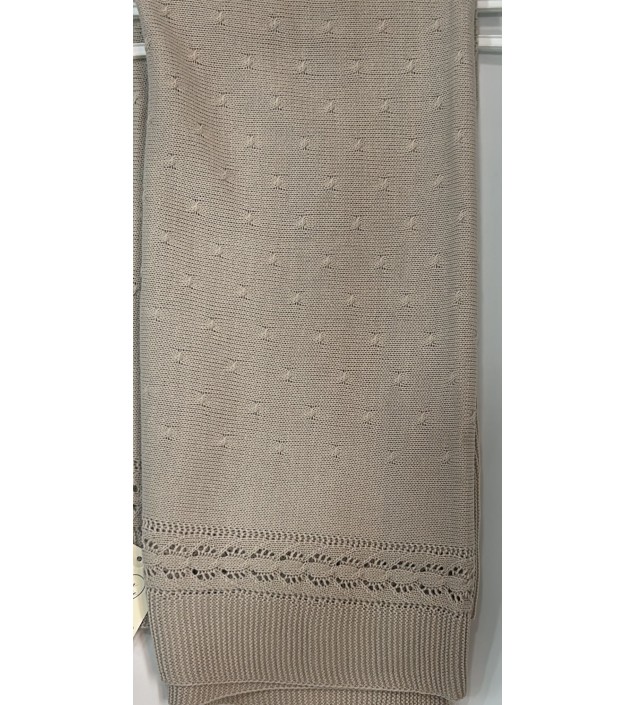 MANTA CUADRO CALADO TRENCITAS DE HILO 2